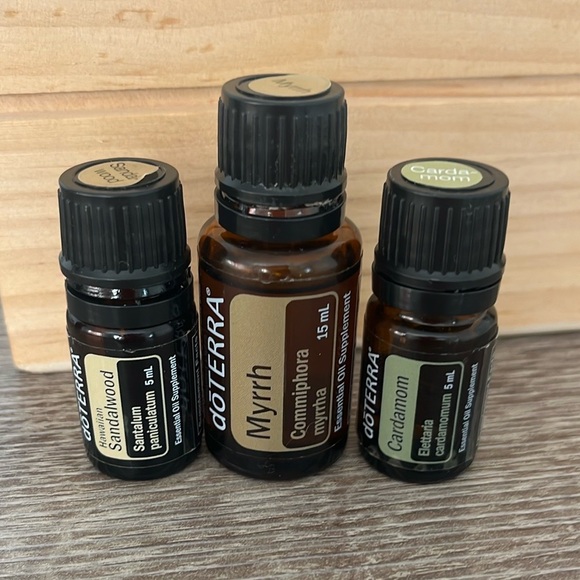 Bundle DOTERRA Essential Oils Hawaiian Sandalwood Myrrh Cardamom Aromatherapy - Picture 2 of 11